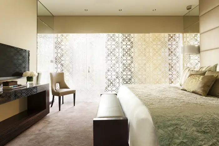 Al Faisaliah Hotel – custom patterned drapery by Skyco.