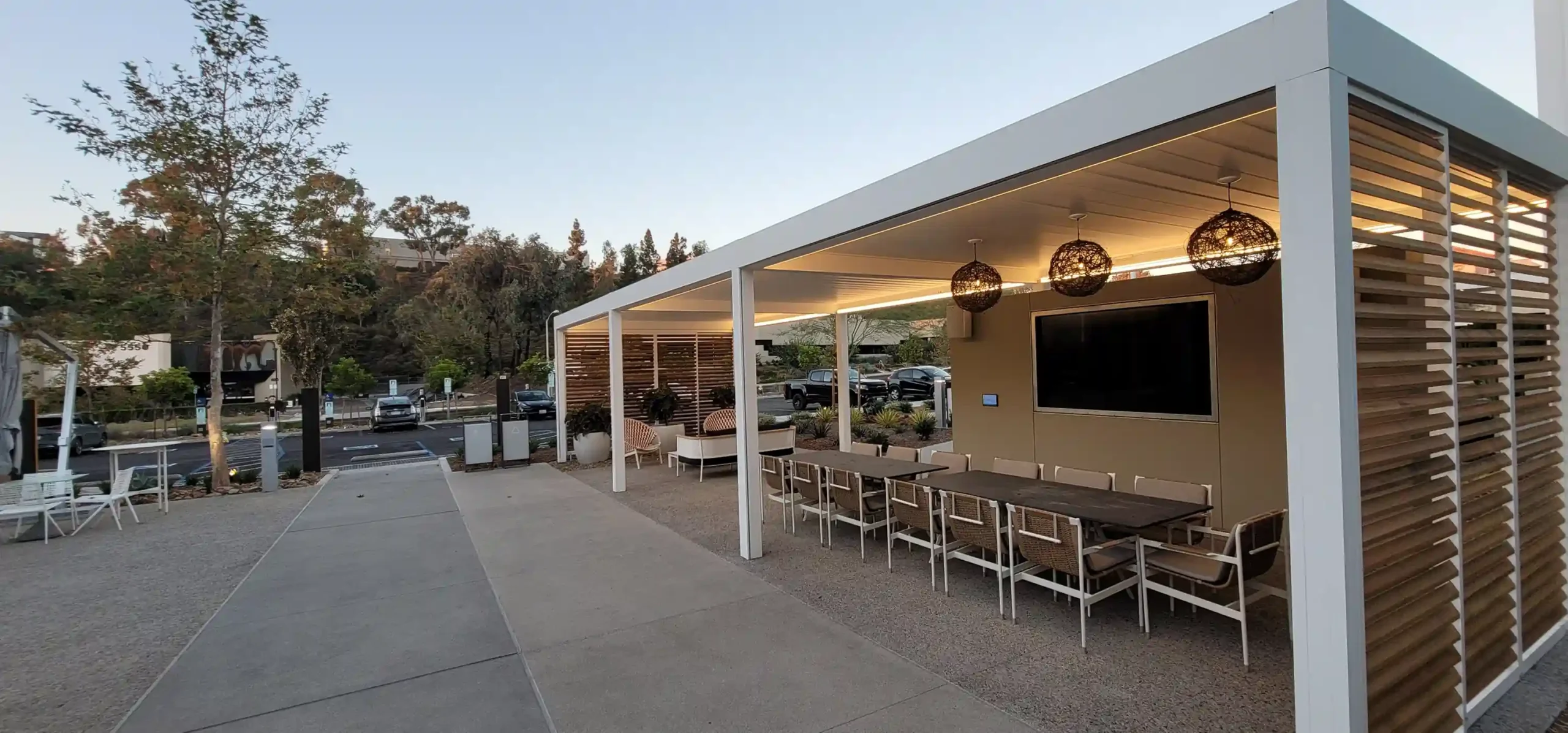 Skyco Moda Sorrento: A Skyco Shading Systems Case Study 1 Luxury Cabanas at Moda Sorrento designed with Skyco Shading Systems.