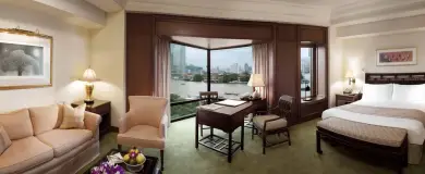 Bangkok-Deluxe-Room-Drapery.webp