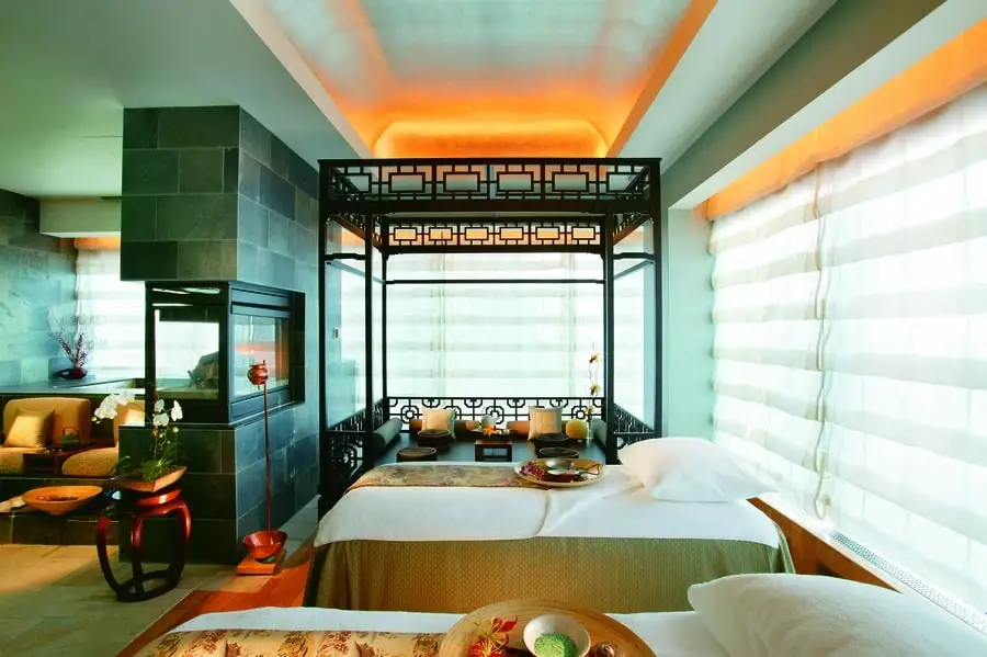 Mandarin Hotel in New York spa – Roman shades designed by Skyco.