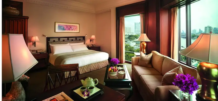Guest room of a Bangkok hotel, one of Skyco's custom drapery clients.